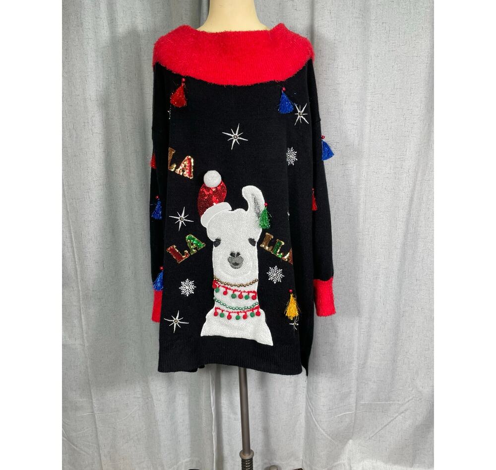 La Llama Plus Size, Ugly Christmas Sweater, Adorned with Tassels and Sequence